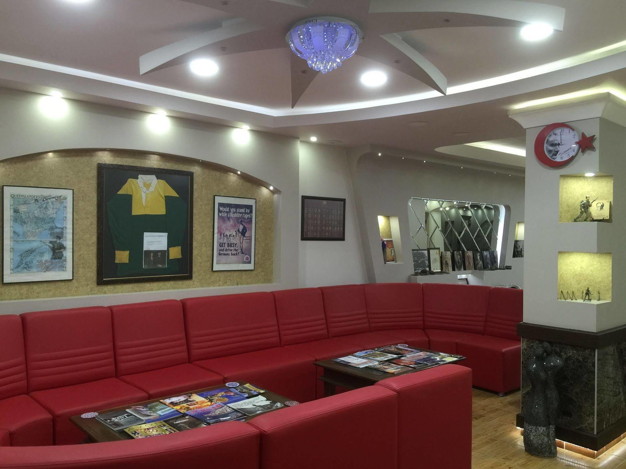 Tj'S Hotel 埃杰阿巴德 外观 照片